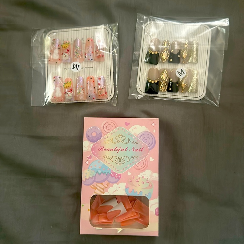 Duck Press on Nails!
